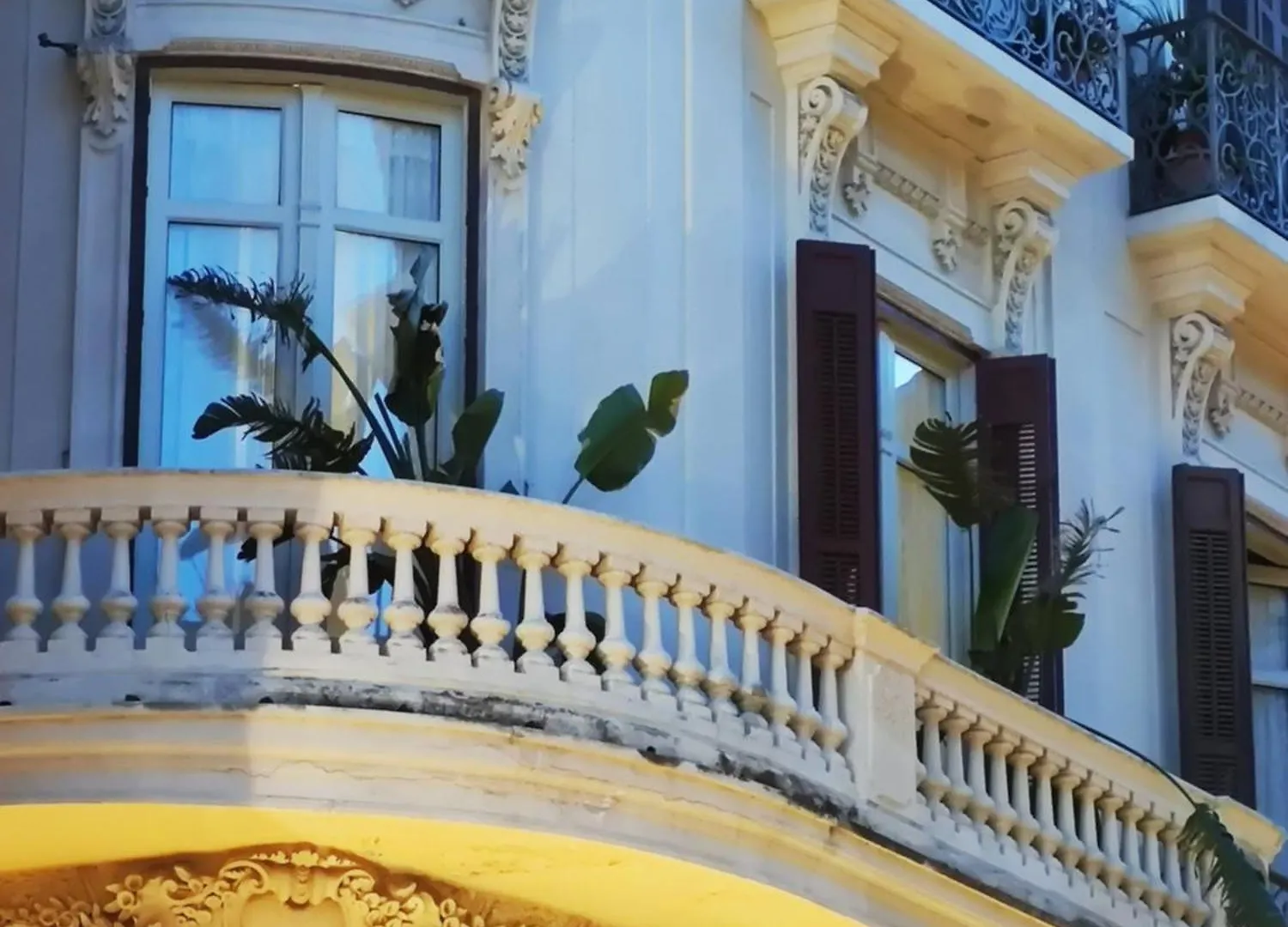 Historic 19Th-Century Apartment With Balcony Overlooking Plaza Malaga